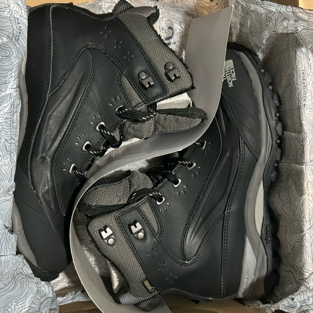 The North Face Chilkat Tech GTX Boots - Women's